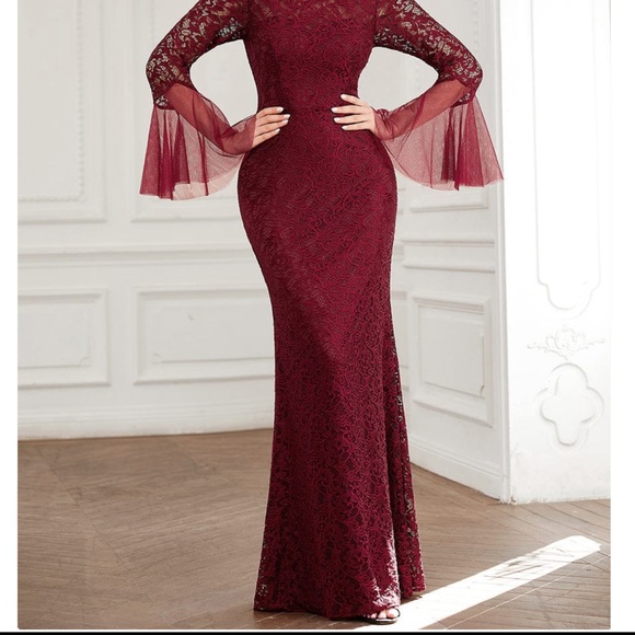 Lace Evening Dress in Burgandy with Tulle sleeve accents. - Picture 4 of 5